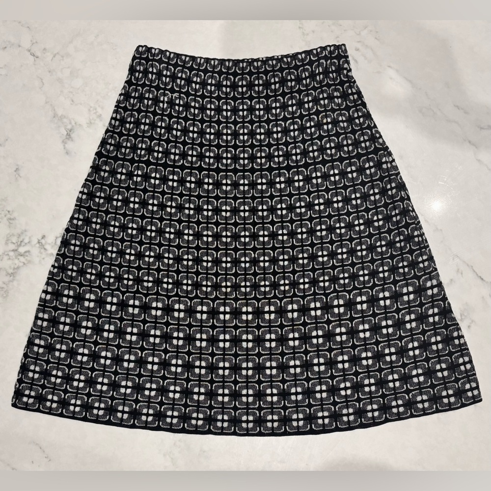 M Missoni Black and White A-Line Knee-Length Skirt